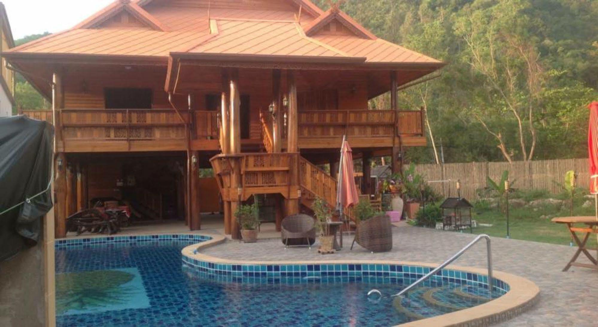 Golden Teak Resort Baan Sapparot Kamala Plajı Dış mekan fotoğraf